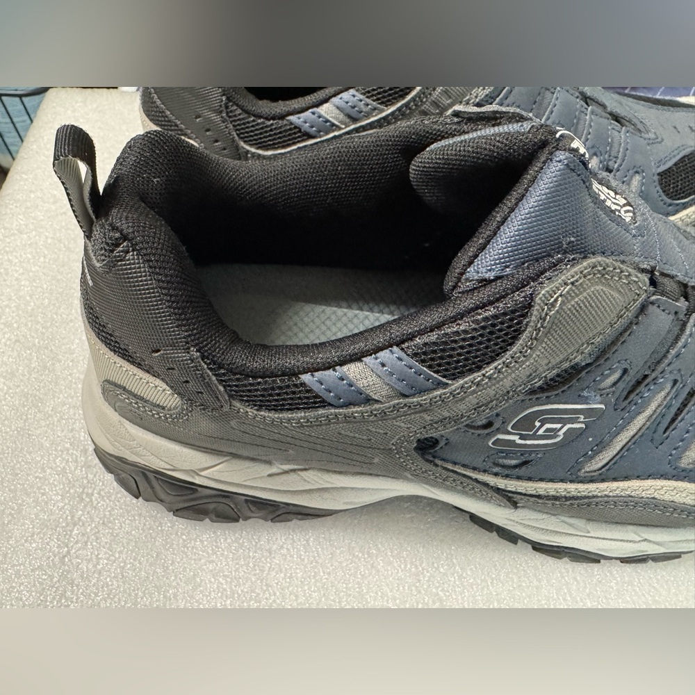 Skechers Men's Afterburn Navy and Gray Slip-On Athletic Shoes 11 Wide - Picture 3 of 16